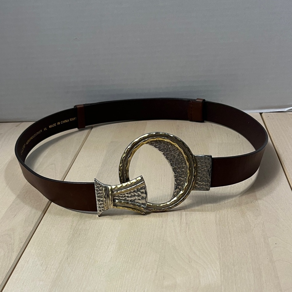 Chico’s Brown Leather Adjustable Belt Hammered 2-Tone Metal Buckle Women’s M/L